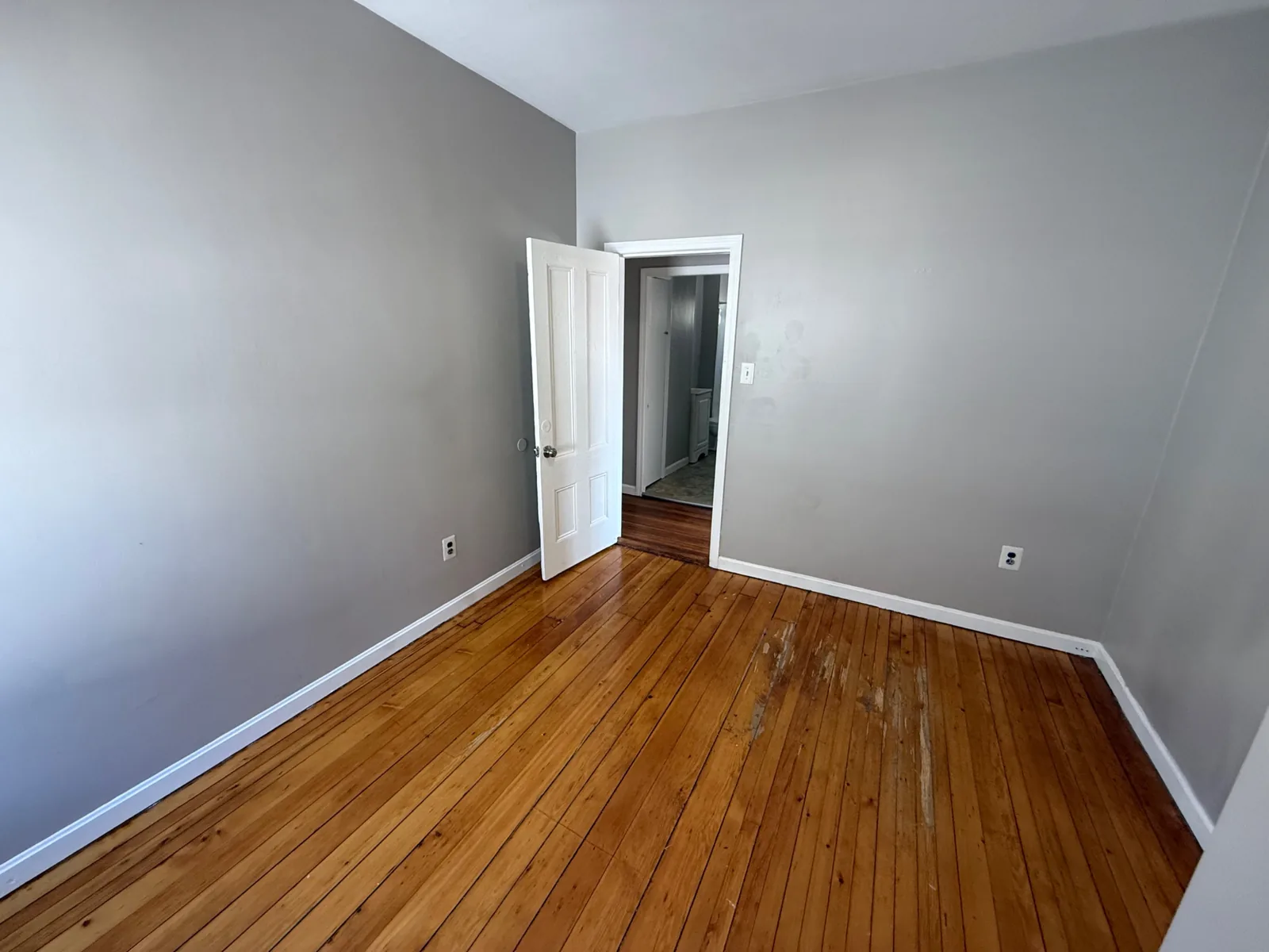 Bedroom 3 — 318 Broadway #2, Fall River MA