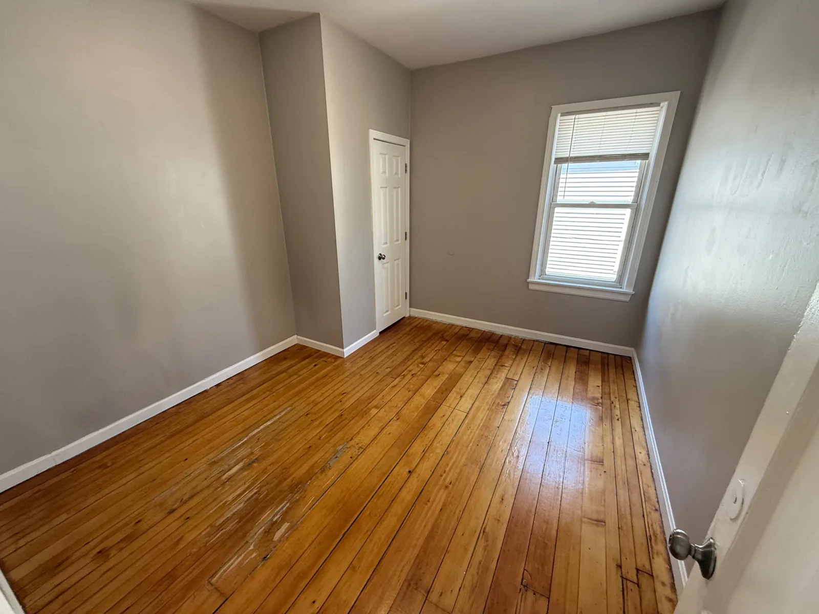 Bedroom 3 — 318 Broadway #2, Fall River MA