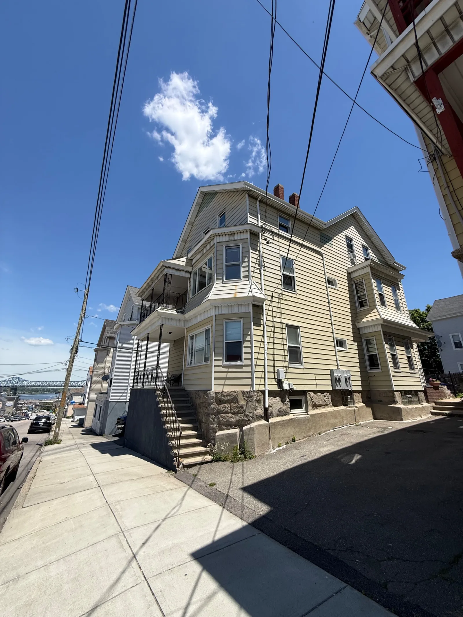 Exterior — 318 Broadway #2, Fall River MA