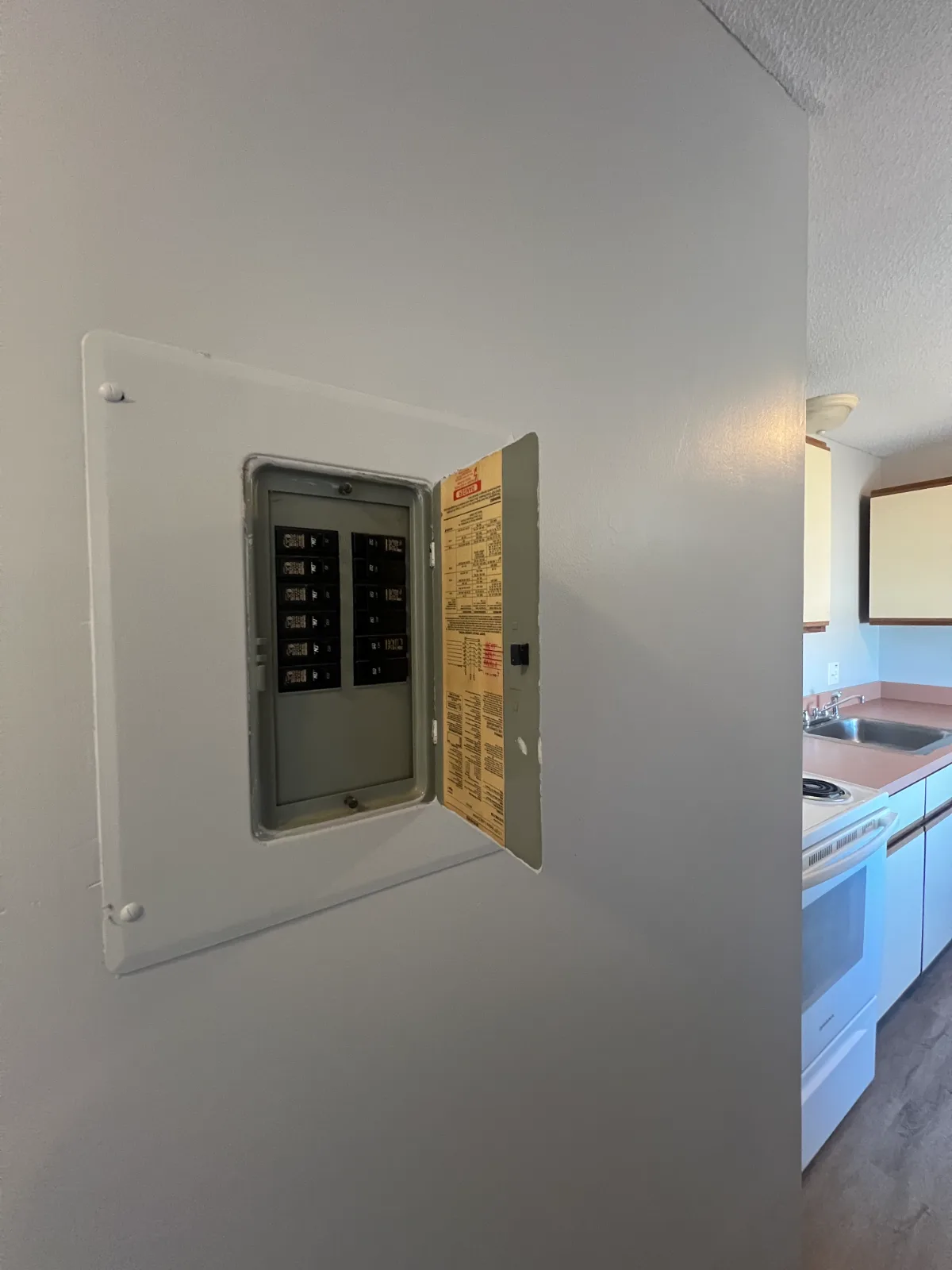 Interior — 360 Buffinton St #8, Fall River MA