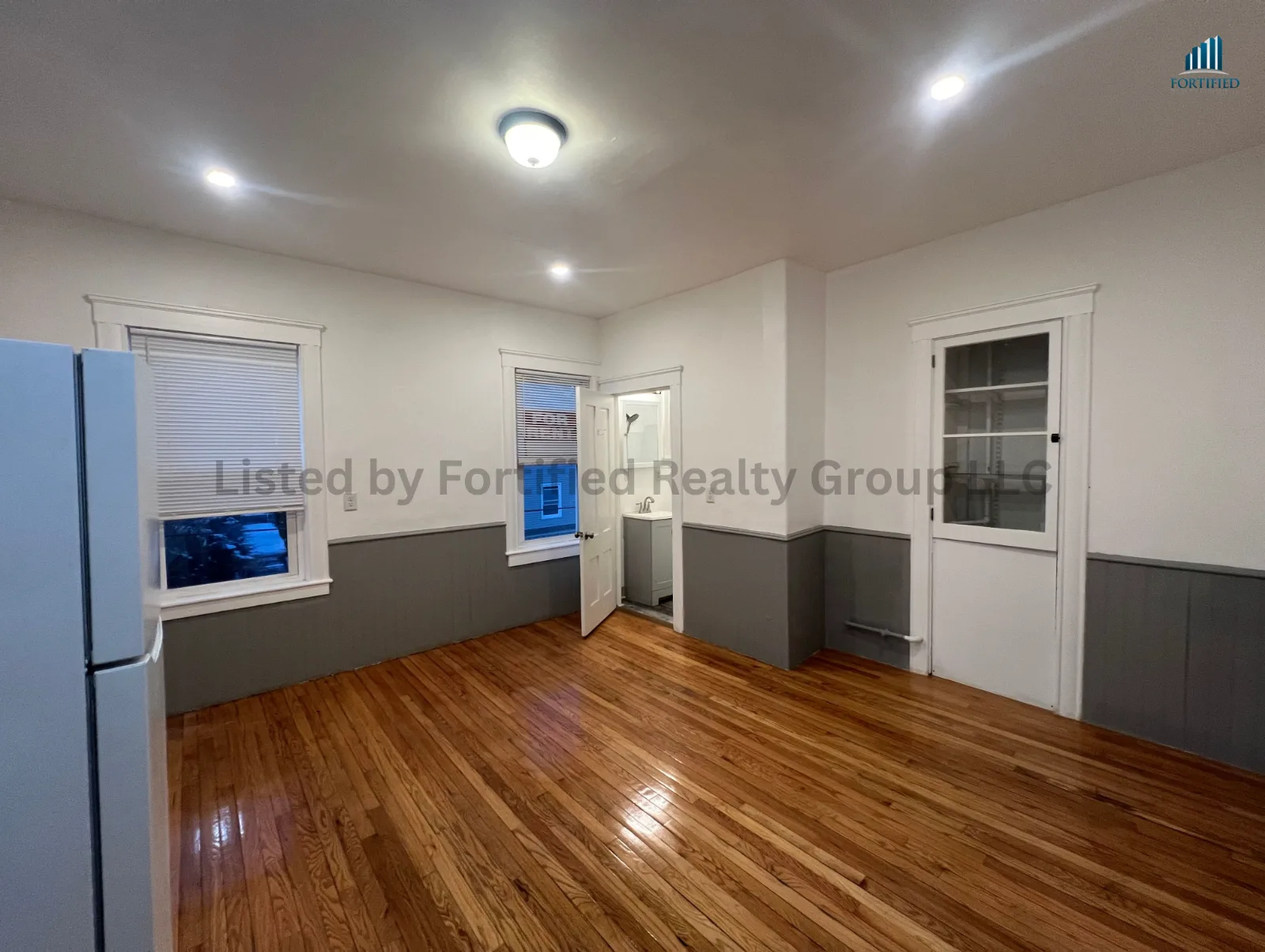 Living room — 42 Kilburn St #Unit 2S, Fall River MA