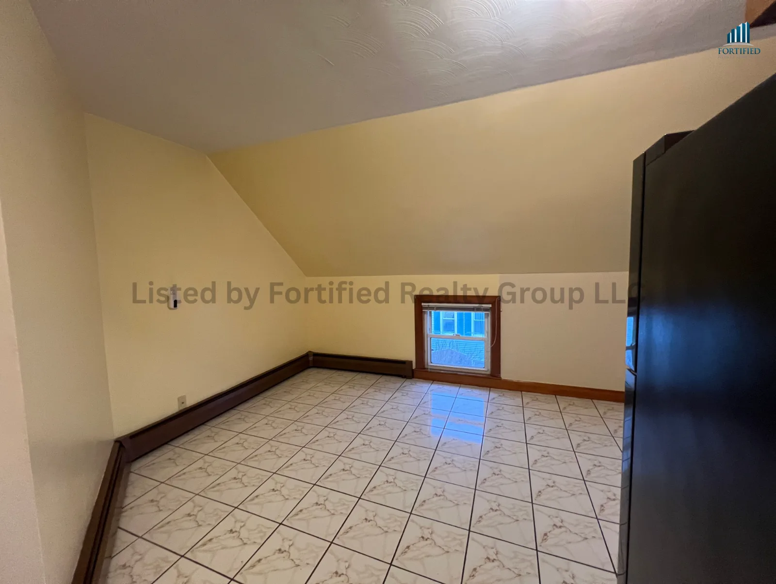 Kitchen — 455 Middle St #Apt 3, Fall River MA