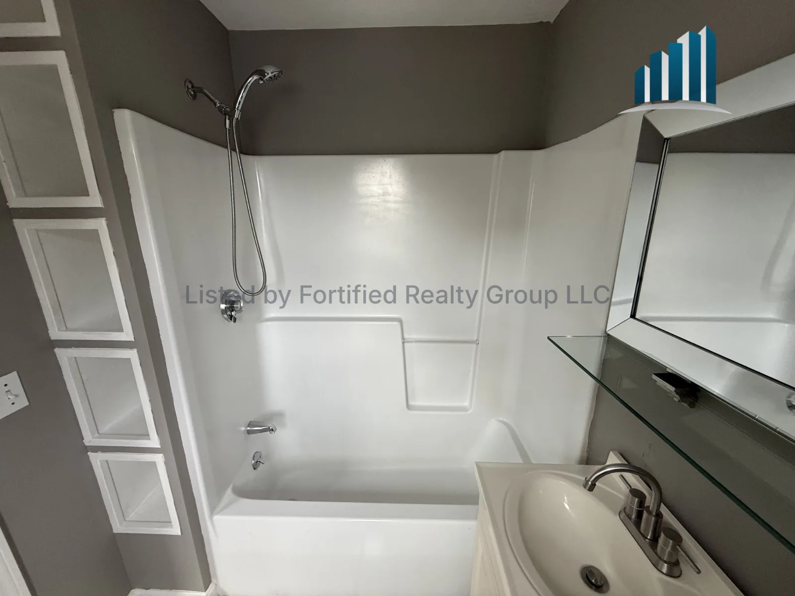 Bathroom — 76 Angell St #2, Fall River MA