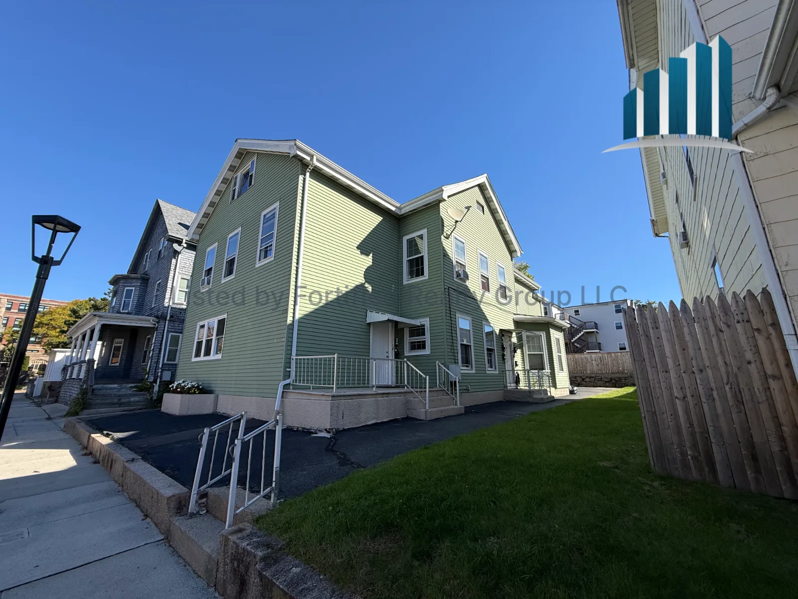 Exterior — 219 Purchase St #1F, Fall River MA